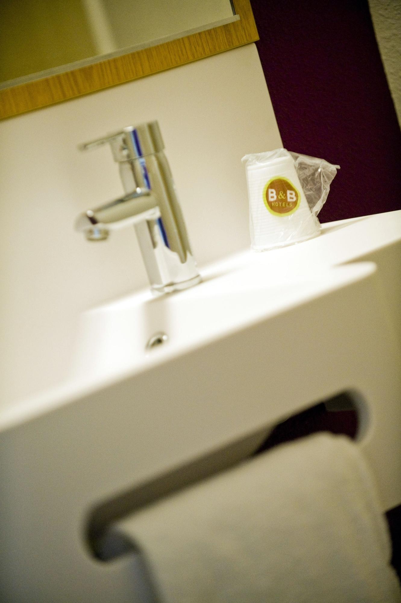 B&B Hotel Cholet Sud Exteriér fotografie